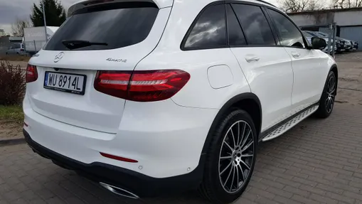 MERCEDES-BENZ GLC -