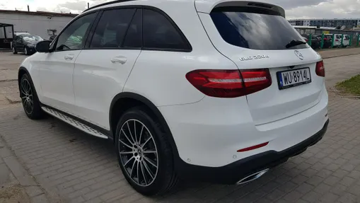 MERCEDES-BENZ GLC -