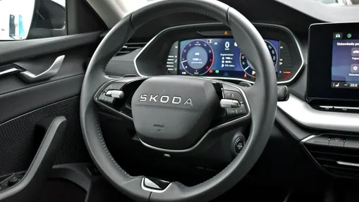SKODA Octavia -