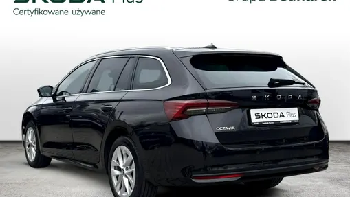 SKODA Octavia -