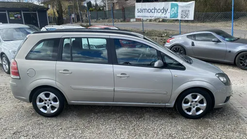 OPEL Zafira -