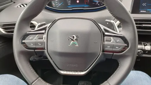 PEUGEOT 3008 -