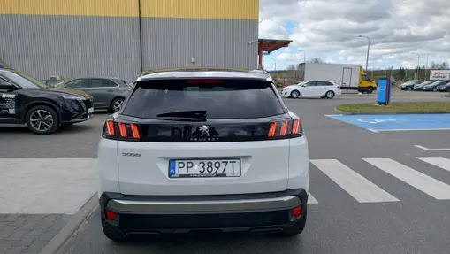 PEUGEOT 3008 -