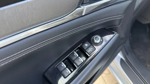MAZDA 6 -