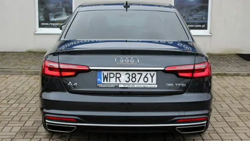 AUDI A4 -