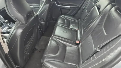 VOLVO V60 -
