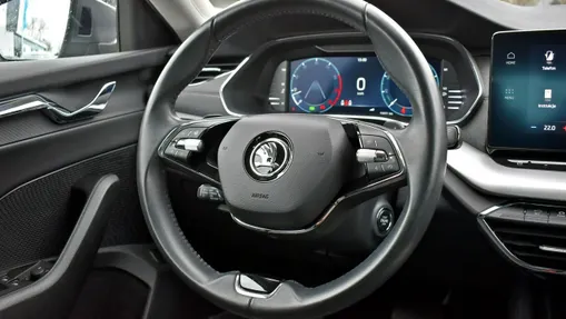 SKODA Octavia -