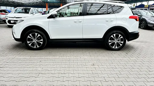 TOYOTA RAV4 -