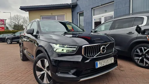 VOLVO XC40 -