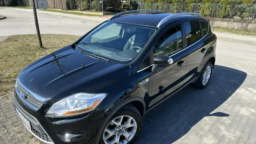 FORD Kuga -