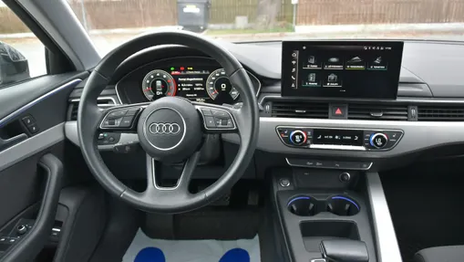 AUDI A4 -