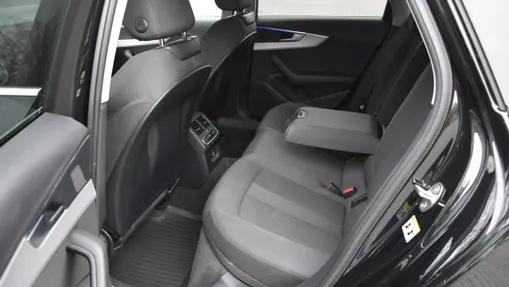 AUDI A4 -