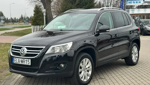VOLKSWAGEN Tiguan -