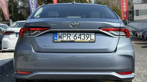 TOYOTA Corolla -