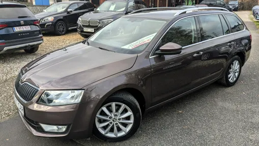 SKODA Octavia -