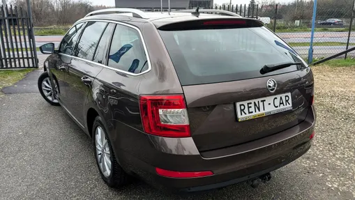 SKODA Octavia -