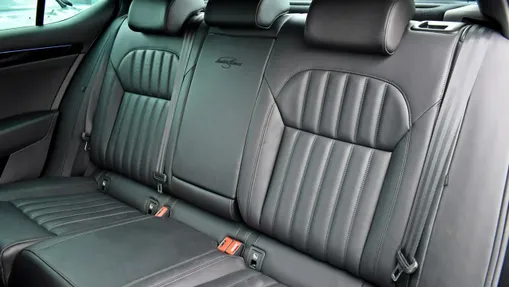 SKODA Superb -