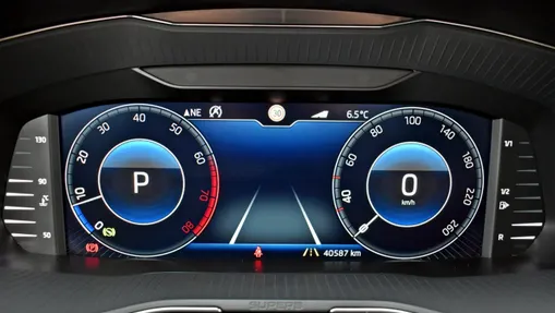 SKODA Superb -