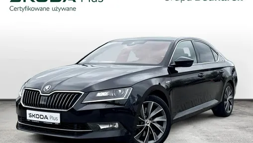 SKODA Superb -