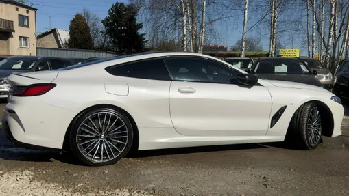 BMW Seria 8 -