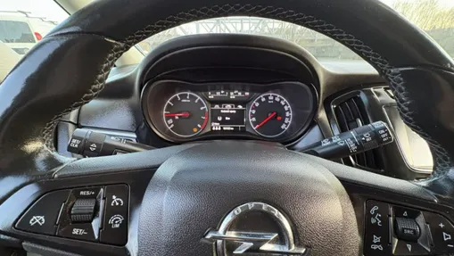 OPEL Zafira -