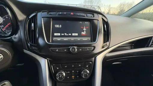 OPEL Zafira -