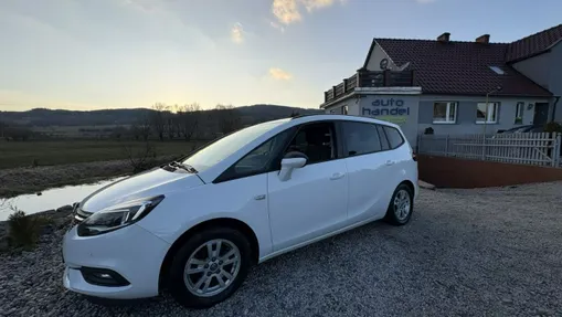 OPEL Zafira -