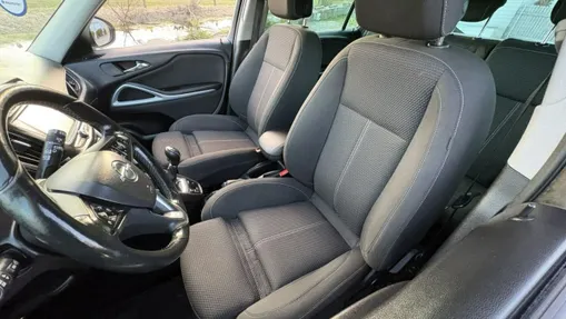 OPEL Zafira -