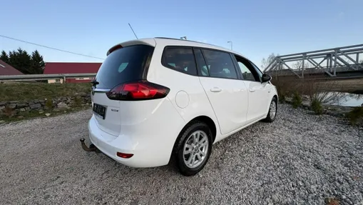 OPEL Zafira -