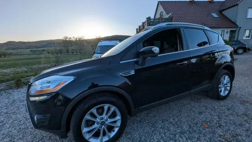 FORD Kuga -