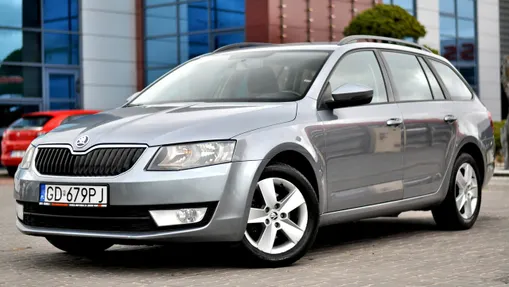 SKODA Octavia -