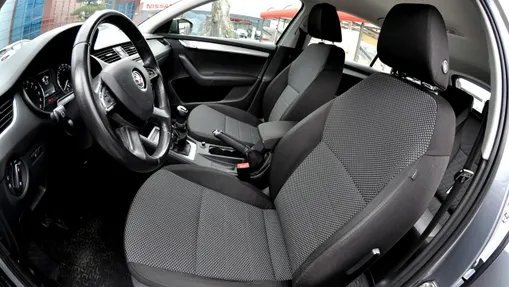 SKODA Octavia -