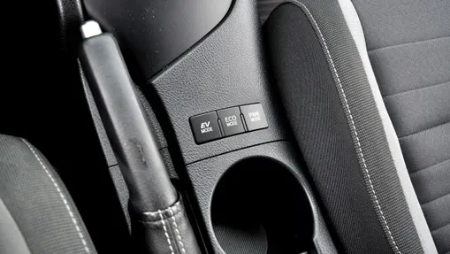 TOYOTA Auris -