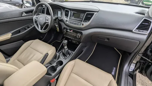 HYUNDAI Tucson -