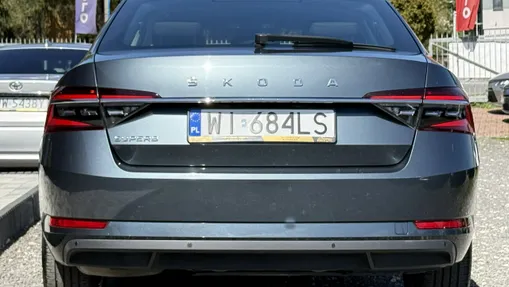 SKODA Superb -