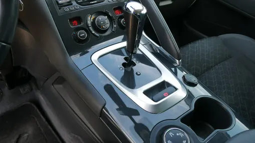PEUGEOT 3008 -