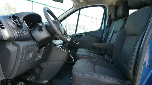 RENAULT Trafic -