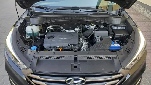 HYUNDAI Tucson -