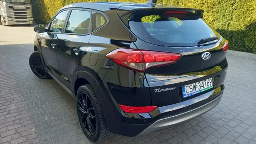 HYUNDAI Tucson -