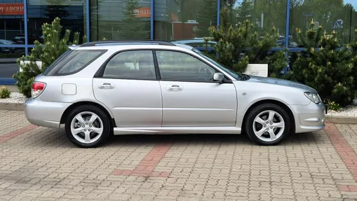 SUBARU Impreza -