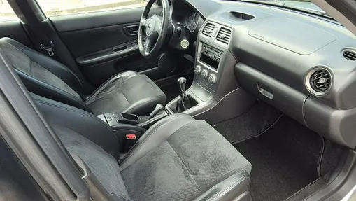 SUBARU Impreza -