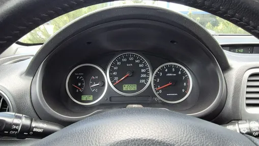 SUBARU Impreza -