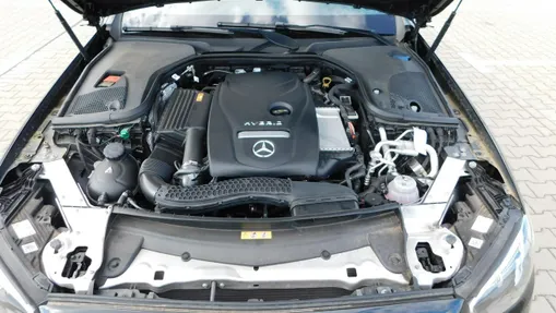 MERCEDES-BENZ E Klasa -
