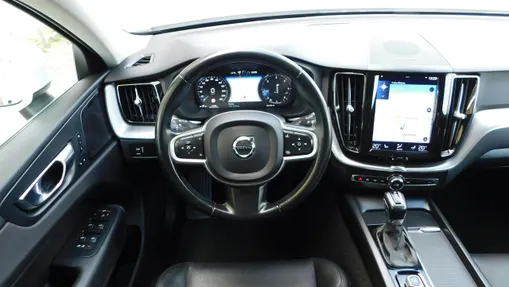 VOLVO XC60 -