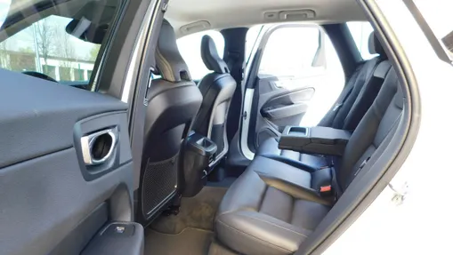 VOLVO XC60 -