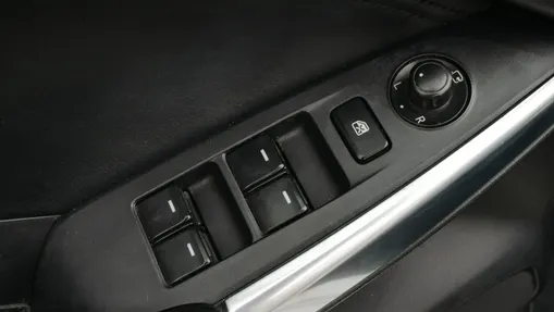 MAZDA 6 -