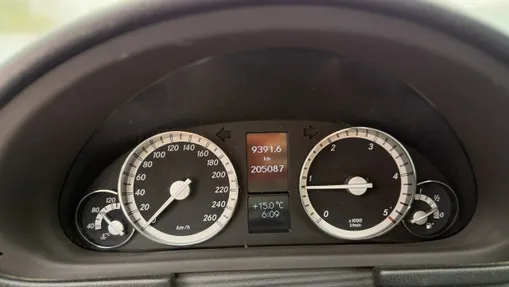 MERCEDES-BENZ CLC -