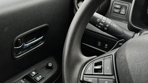 SUZUKI Ignis -
