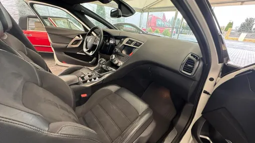 CITROEN DS5 -