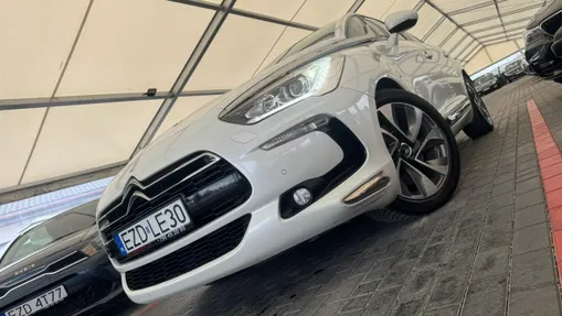 CITROEN DS5 -